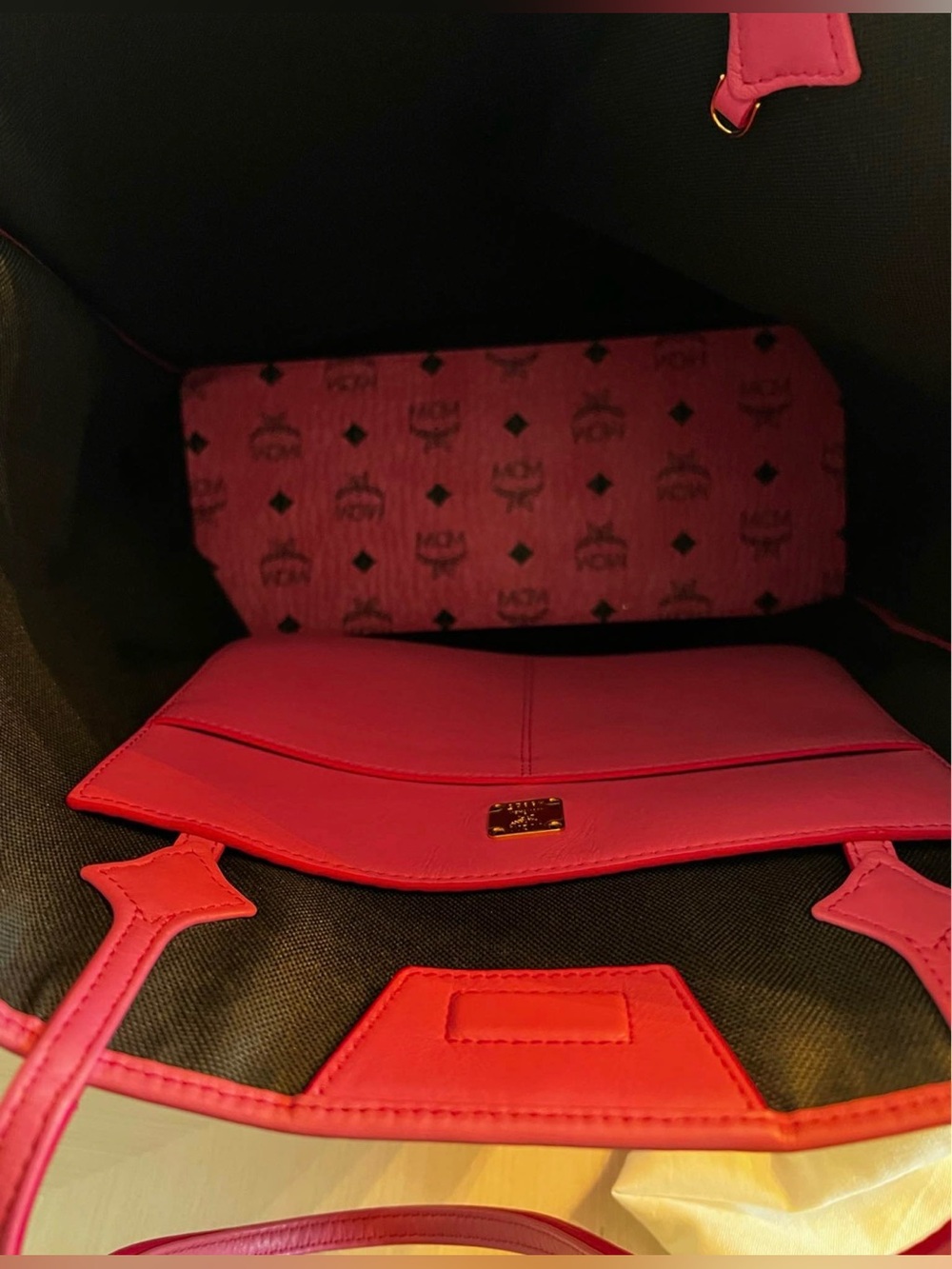 MCM Visetos & Pochette w/ Dust Bag - Picture 9 of 15